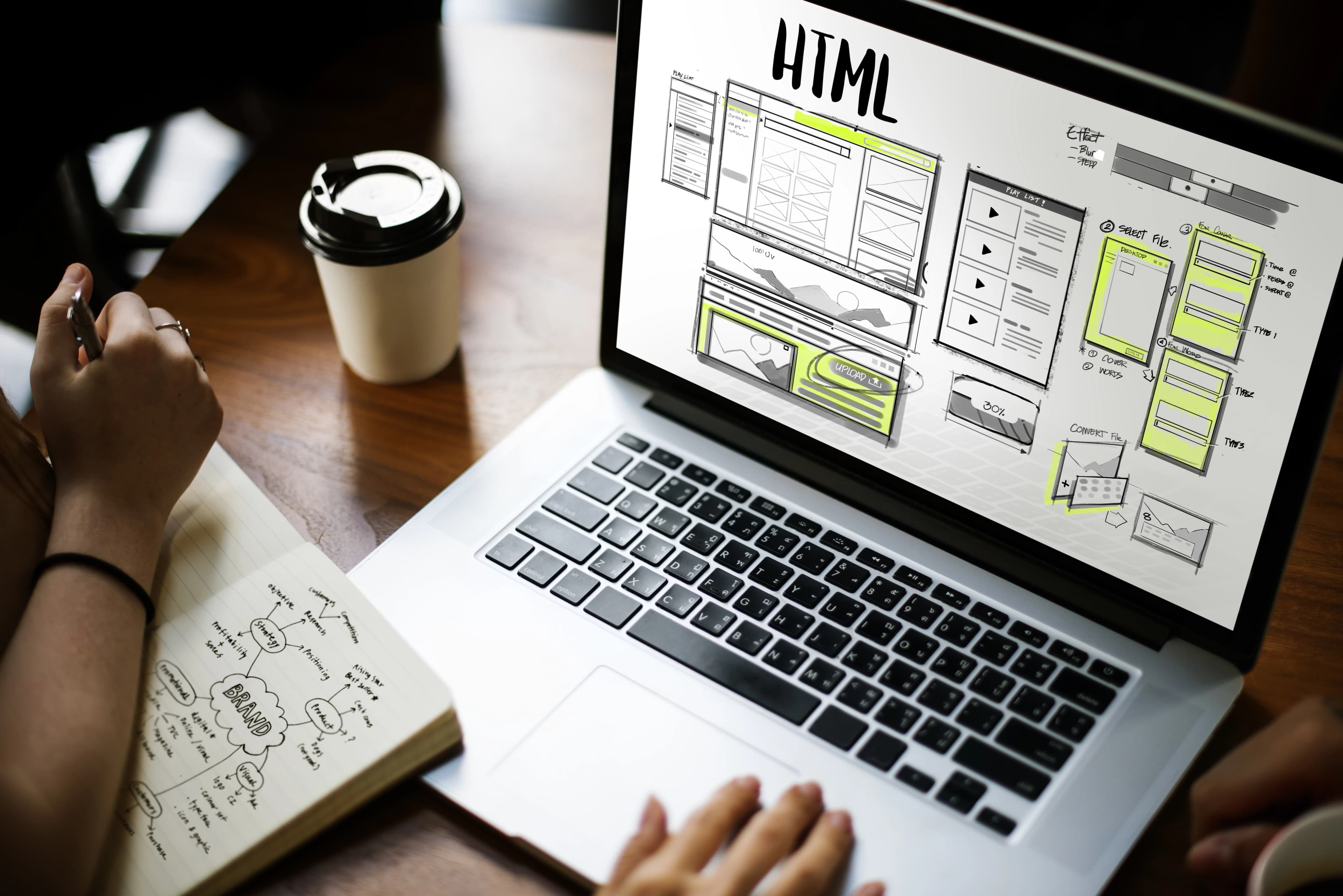 Desvende o universo da criação de sites: Do layout impecável à segurança robusta