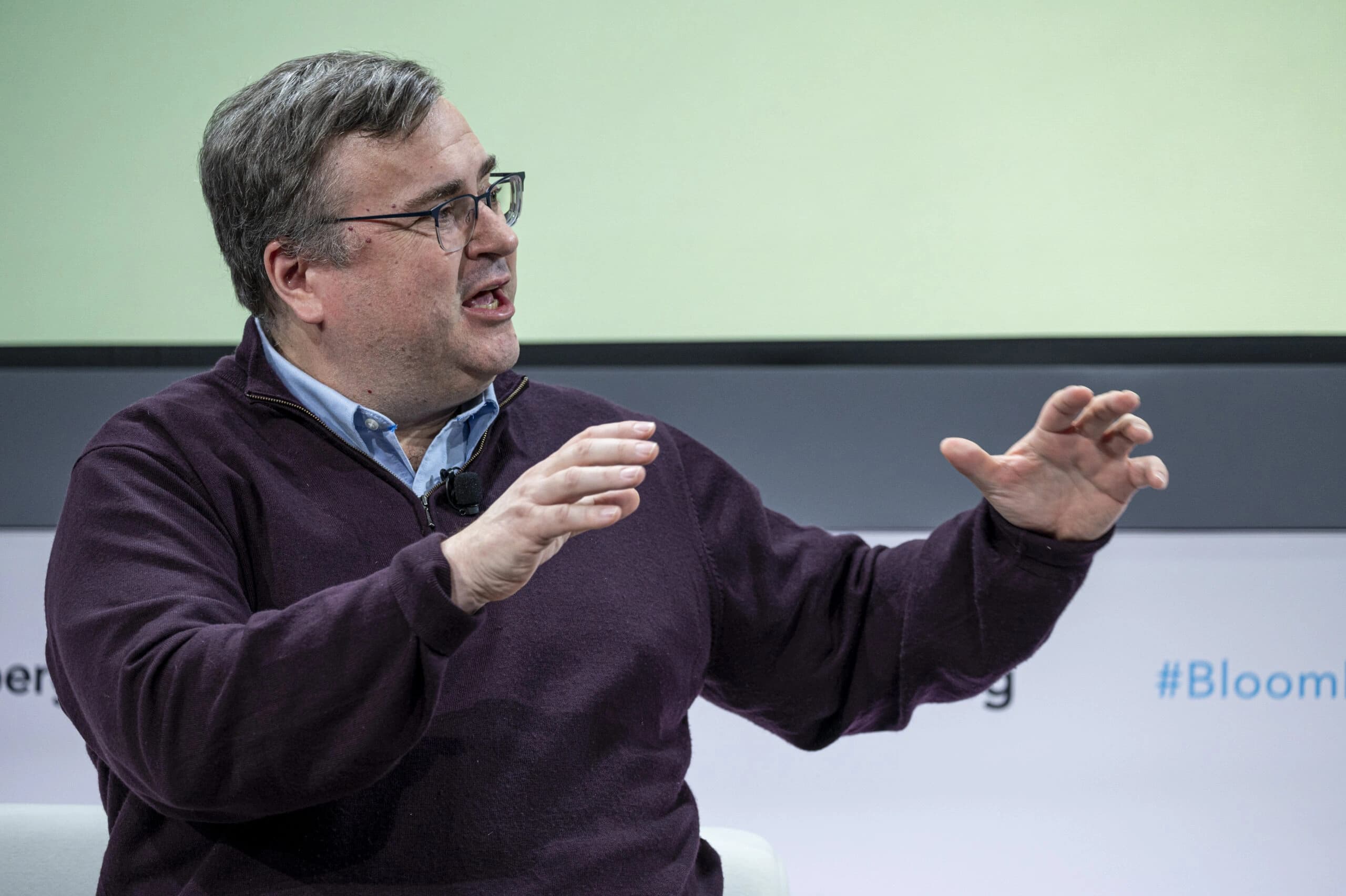 Reid Hoffman deixa o conselho da Microsoft para voltar ao modo fundador com a startup Manus