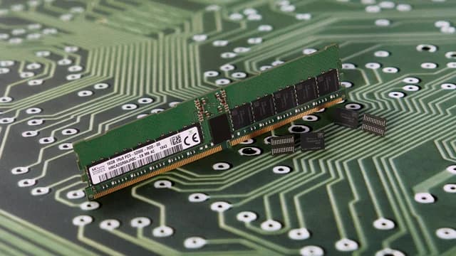 Módulos de memória RAM DDR5 em escassez global