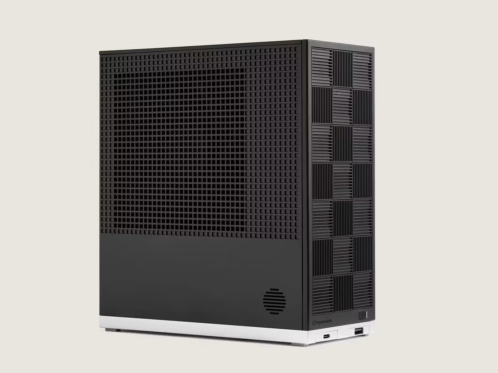Notebook Framework aberto mostrando componentes modulares e reparaveis
