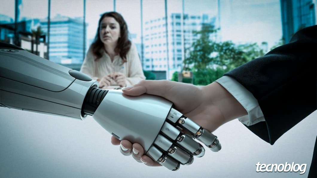 Aperto de mãos entre uma mão robótica e uma mão humana em um escritório moderno