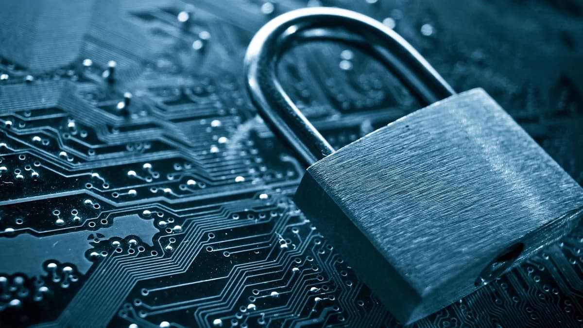 Imagem conceitual de segurança e proteção de dados em uma operação digital